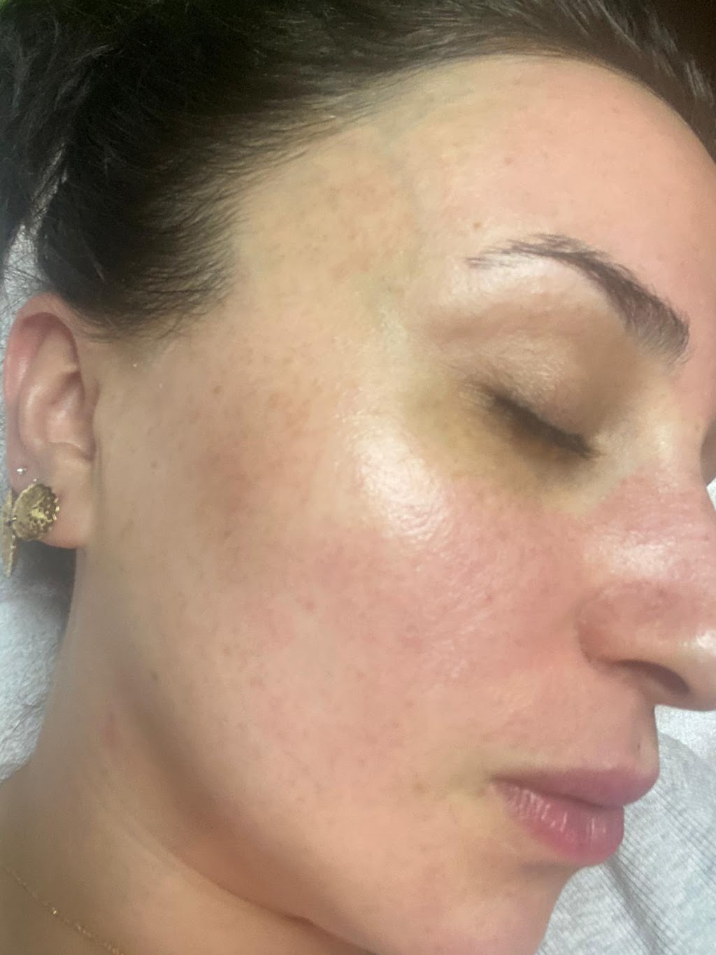 Reesha- Customized Facials & Skincare | 2766 Langlois Ct, Windsor, ON N8X 4T8, Canada | Phone: (519) 984-4786