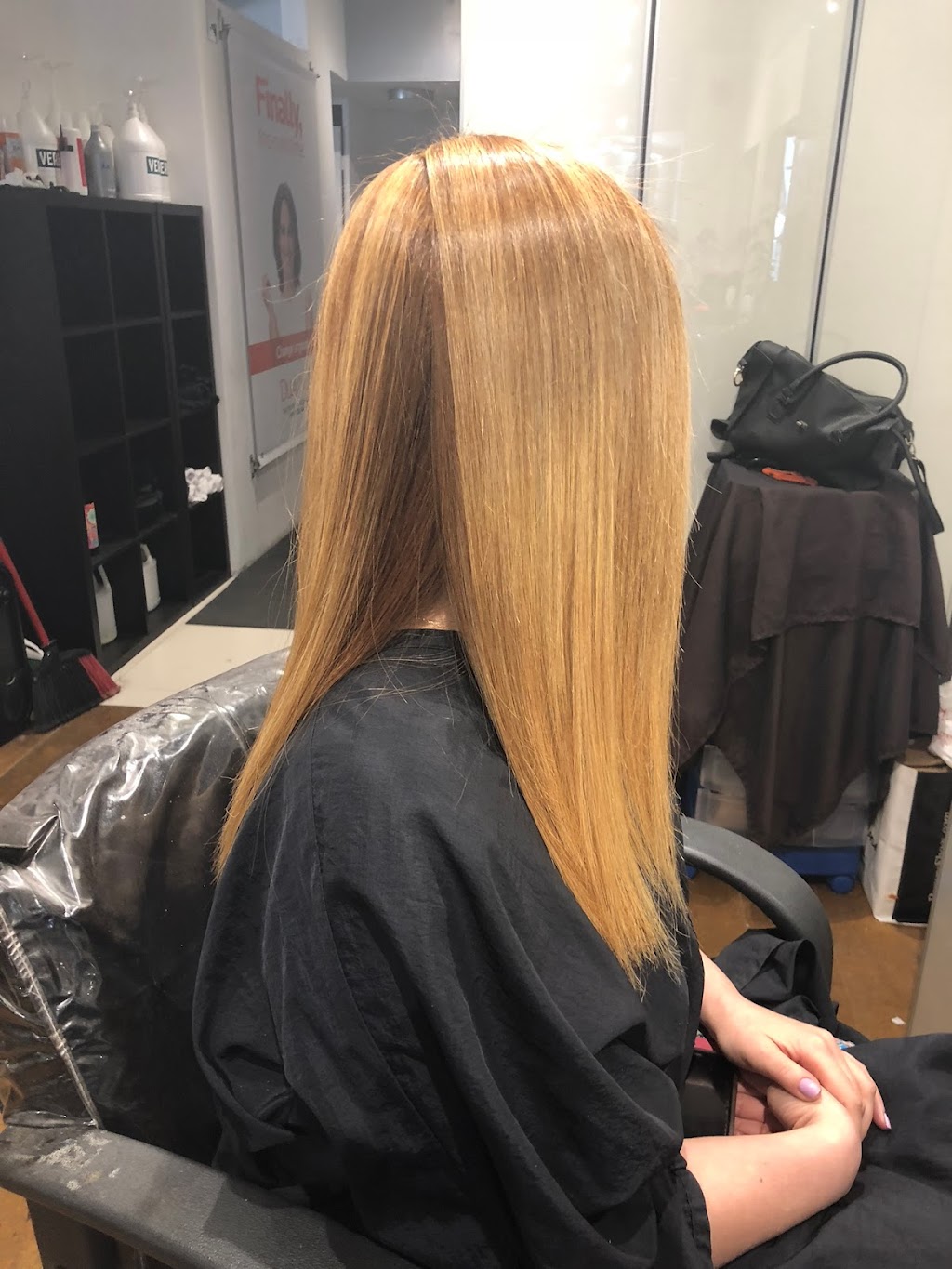 Michael Lawrence @ Applewood Village Hairstylists | 1077 N Service Rd #18, Mississauga, ON L4Y 1A6, Canada | Phone: (647) 331-9021