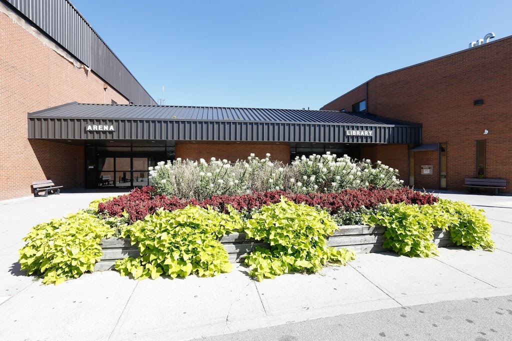 Thornhill Library | 7755 Bayview Ave, Thornhill, ON L3T 4P1, Canada | Phone: (905) 513-7977