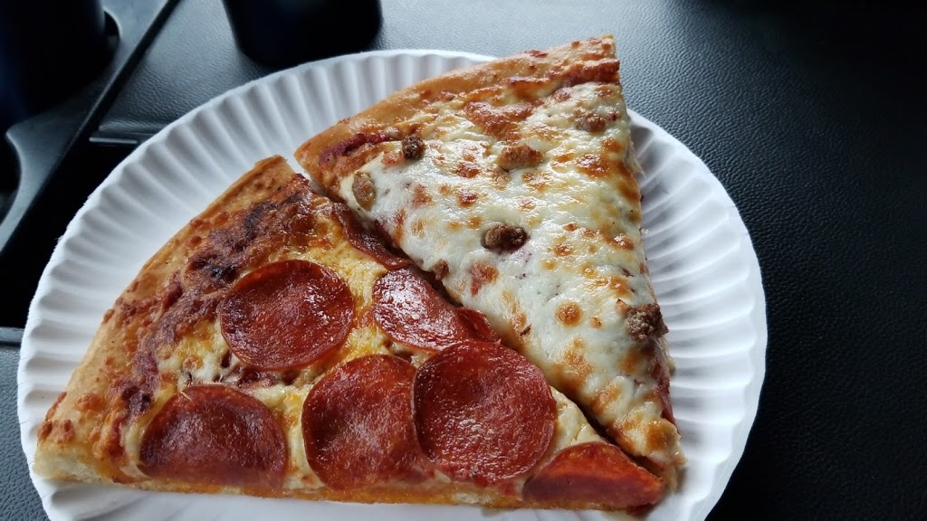 Maple Pizza | 10063 117 St, Surrey, BC V3V 2V9, Canada | Phone: (604) 582-0006