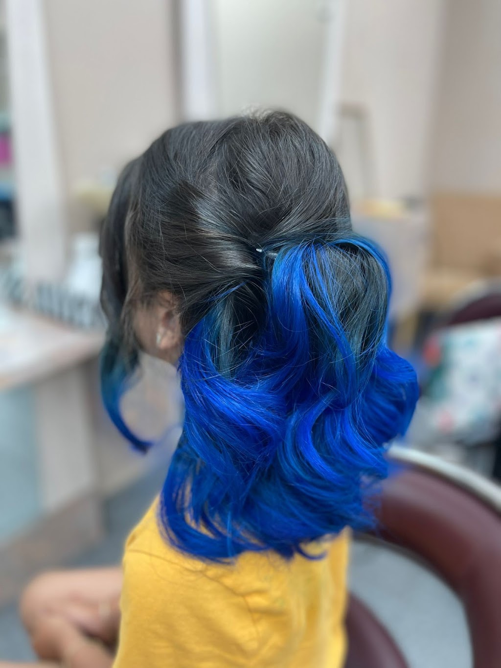 TRENDY Lakeshore Hair Salon & SPA | 5291 Lakeshore Rd. Unit 6, Burlington, ON L7L 1C7, Canada | Phone: (905) 550-5757