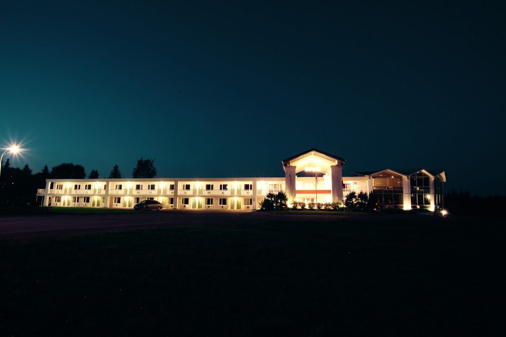 Hotel Moncton | 2779 Mountain Rd, Moncton, NB E1G 2W5, Canada | Phone: (888) 457-2489