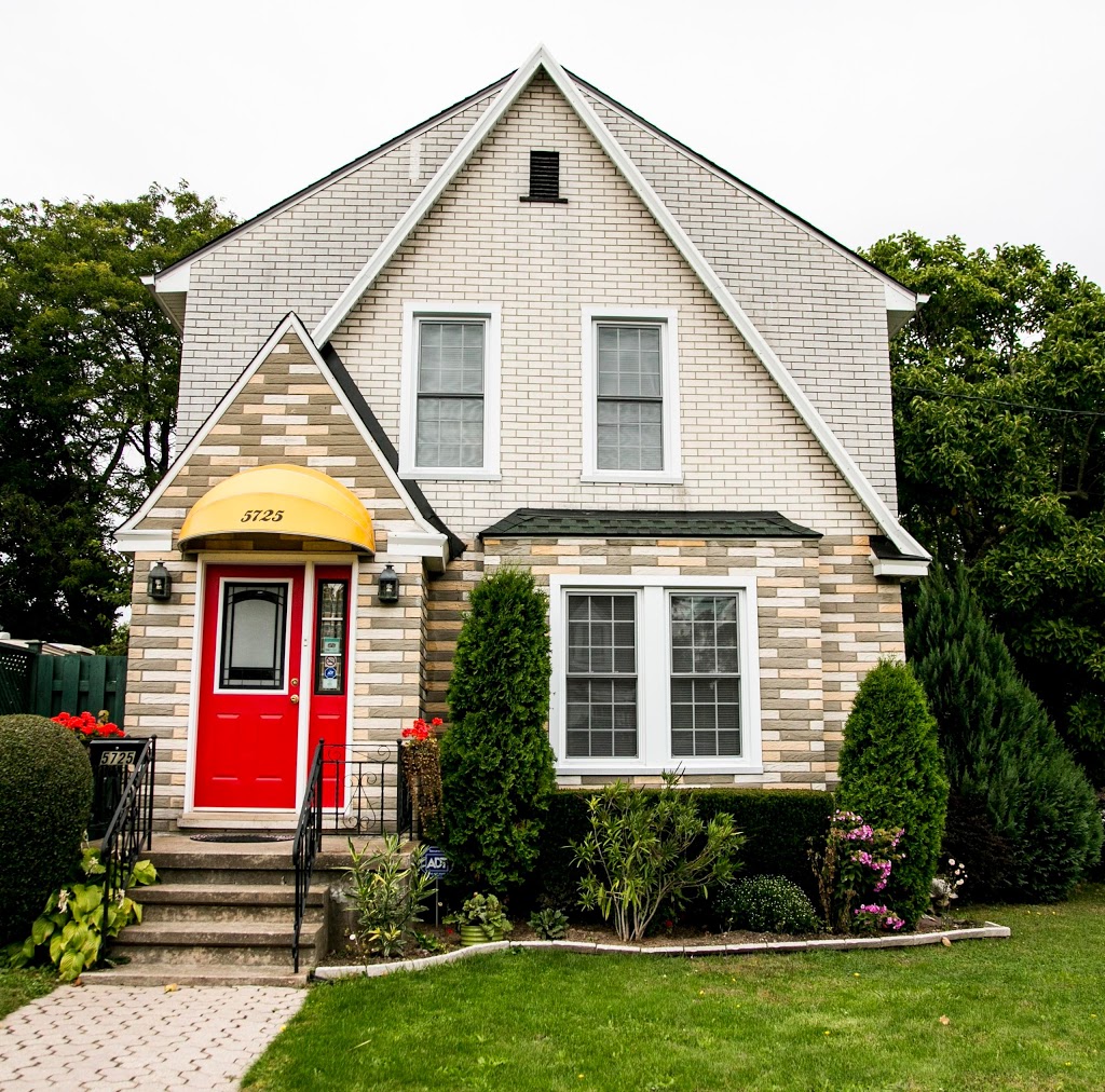 Cozy Inn | 5725 Robinson St, Niagara Falls, ON L2G 2B3, Canada | Phone: (416) 606-2661