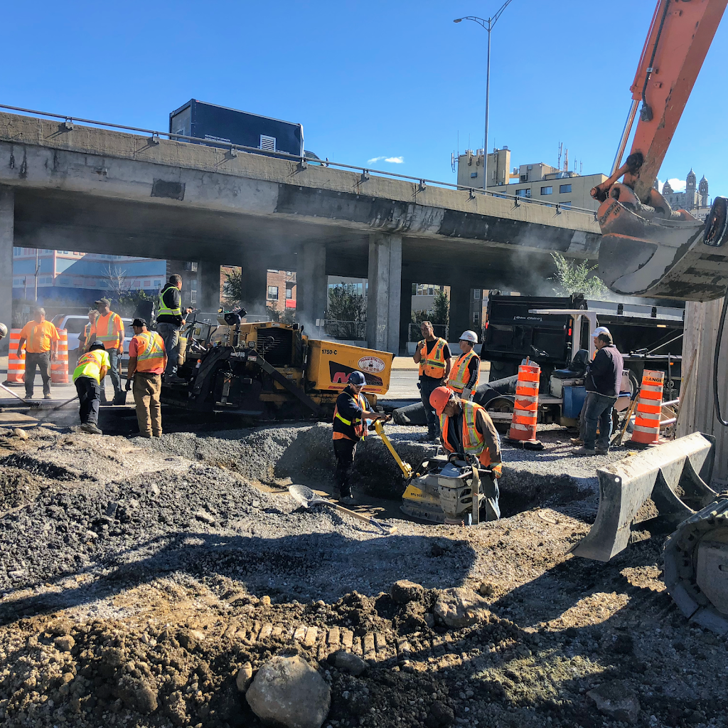 TR Métropole Inc / Travaux Routiers Métropole Inc | 2980 Mnt Saint-François, Laval, QC H7E 4P2, Canada | Phone: (450) 430-2002