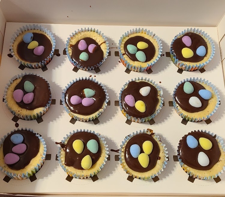 Simply Cheesecakes by Angela | 688 Cameron St, Peterborough, ON K9J 3Z8, Canada | Phone: (705) 772-5095
