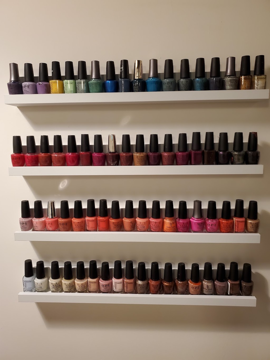 Unwind esthetics by Marissa | 22478 Adelaide Rd, Mount Brydges, ON N0L 1W0, Canada | Phone: (226) 678-6934