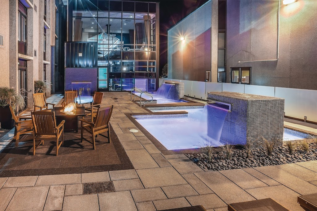 Hôtel Universel | 311 boul de lHôtel-de-Ville, Rivière-du-Loup, QC G5R 5S4, Canada | Phone: (418) 862-9520