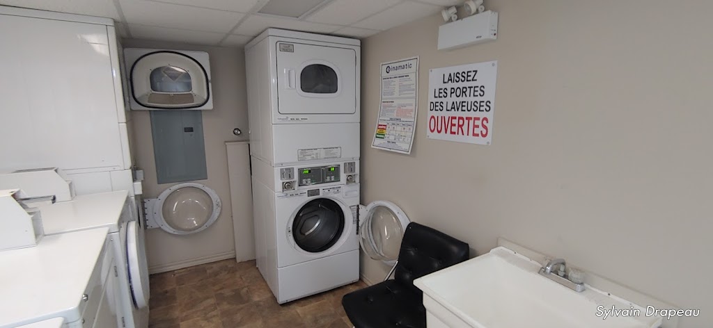 LAVOMAT LA POCATIERE | 410A 4e Avenue Painchaud, La Pocatière, QC G0R 1Z0, Canada | Phone: (418) 866-9798