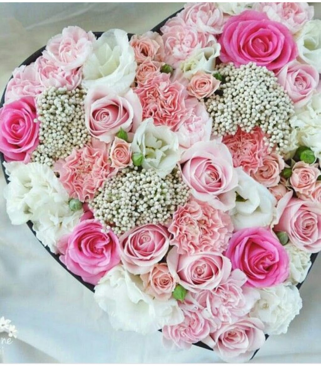Jadore Flowershop (call-in / order online) | 3286 E Georgia St, Vancouver, BC V5K 2L3, Canada | Phone: (604) 417-4466