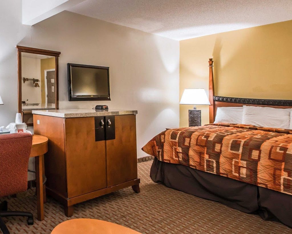 Econo Lodge Tonawanda I-290 | 2000 Niagara Falls Blvd, Tonawanda, NY 14150, USA | Phone: (716) 694-6696