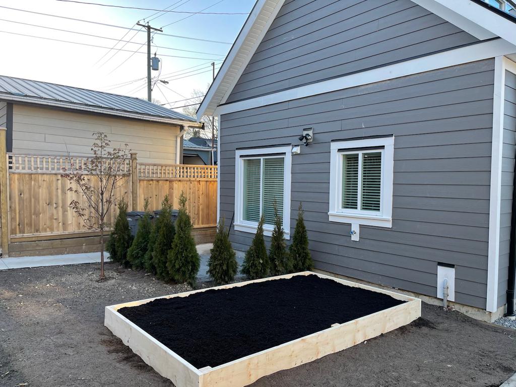 Vancouver GardenBox | 2684 E 24th Ave, Vancouver, BC V5R 1E2, Canada | Phone: (778) 928-0029