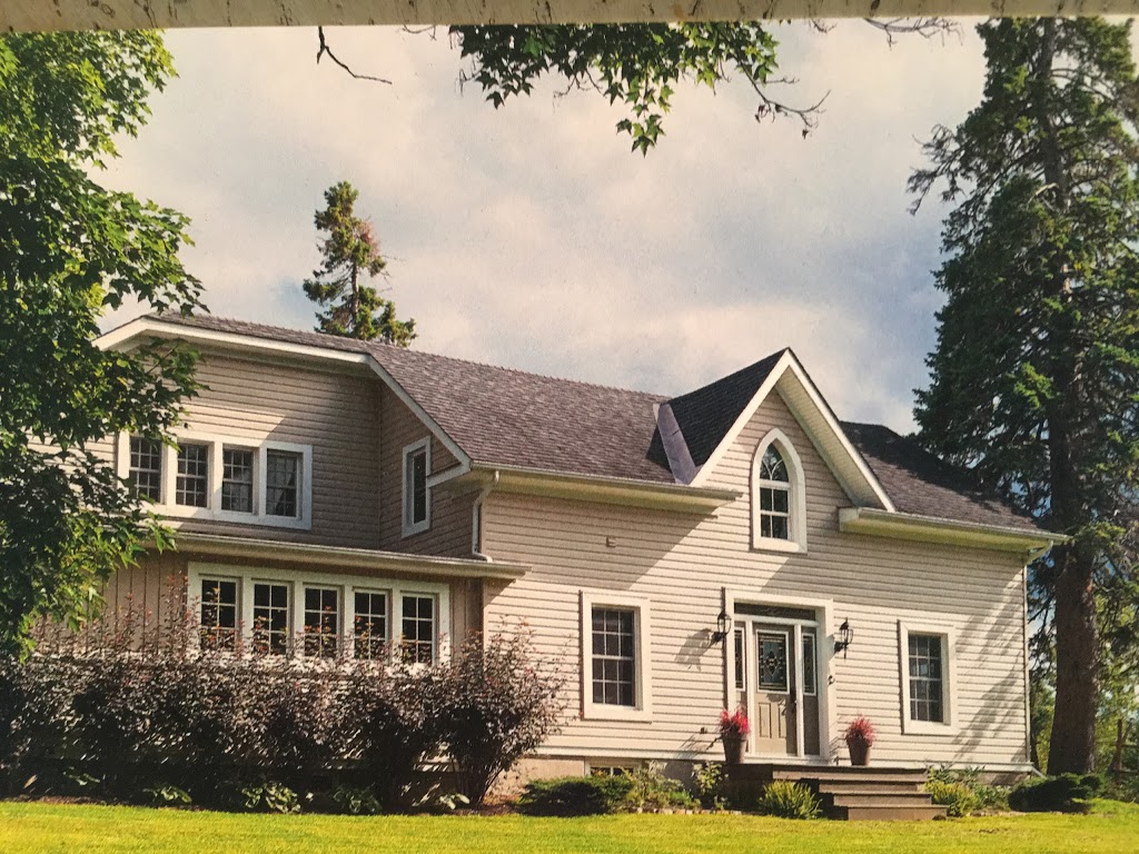 Suite Miss Scarlett at Pennys Lane | 801 Upper Scotch Line, Perth, ON K7H 3C5, Canada | Phone: (613) 276-7438