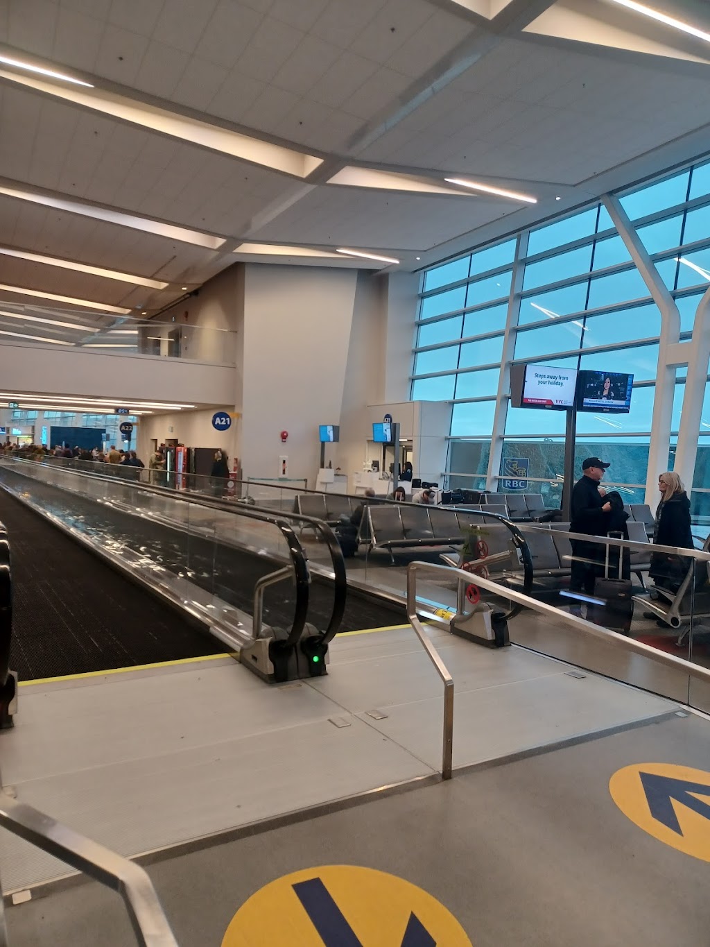 Calgary International Airport | 2000 Airport Rd NE, Calgary, AB T2E 6W5, Canada | Phone: (403) 735-1200