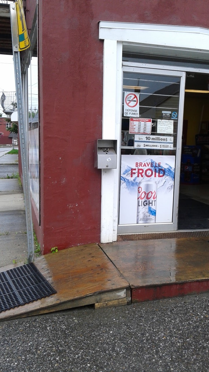 Marche Richmond | 483 Rue Principale Nord, Richmond, QC J0B 2H0, Canada | Phone: (819) 826-5356