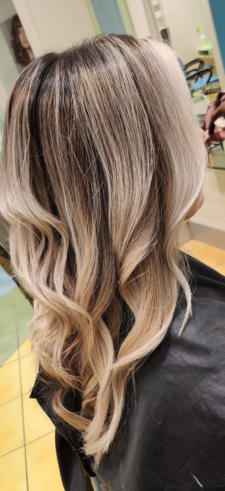 Liz the hair boss | 30 Rosenfeld Dr, Barrie, ON L4M 5X2, Canada | Phone: (416) 948-5118