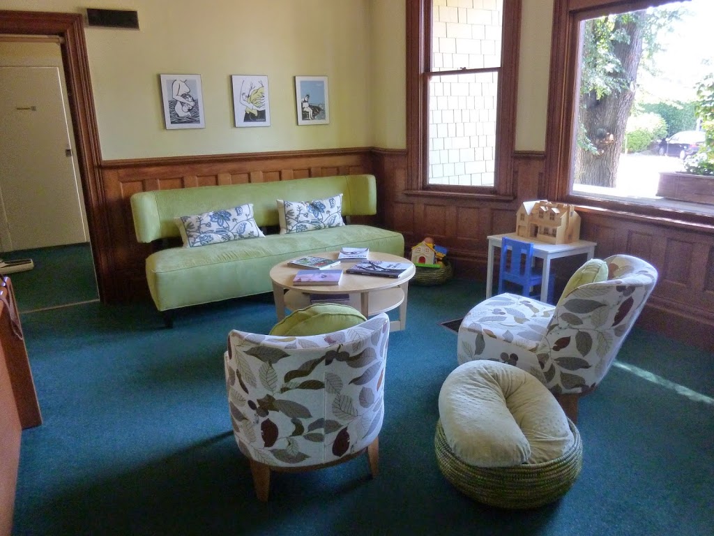 Cook St. Community Midwives | 1005 Cook St, Victoria, BC V8V 3Z6, Canada | Phone: (250) 386-4116