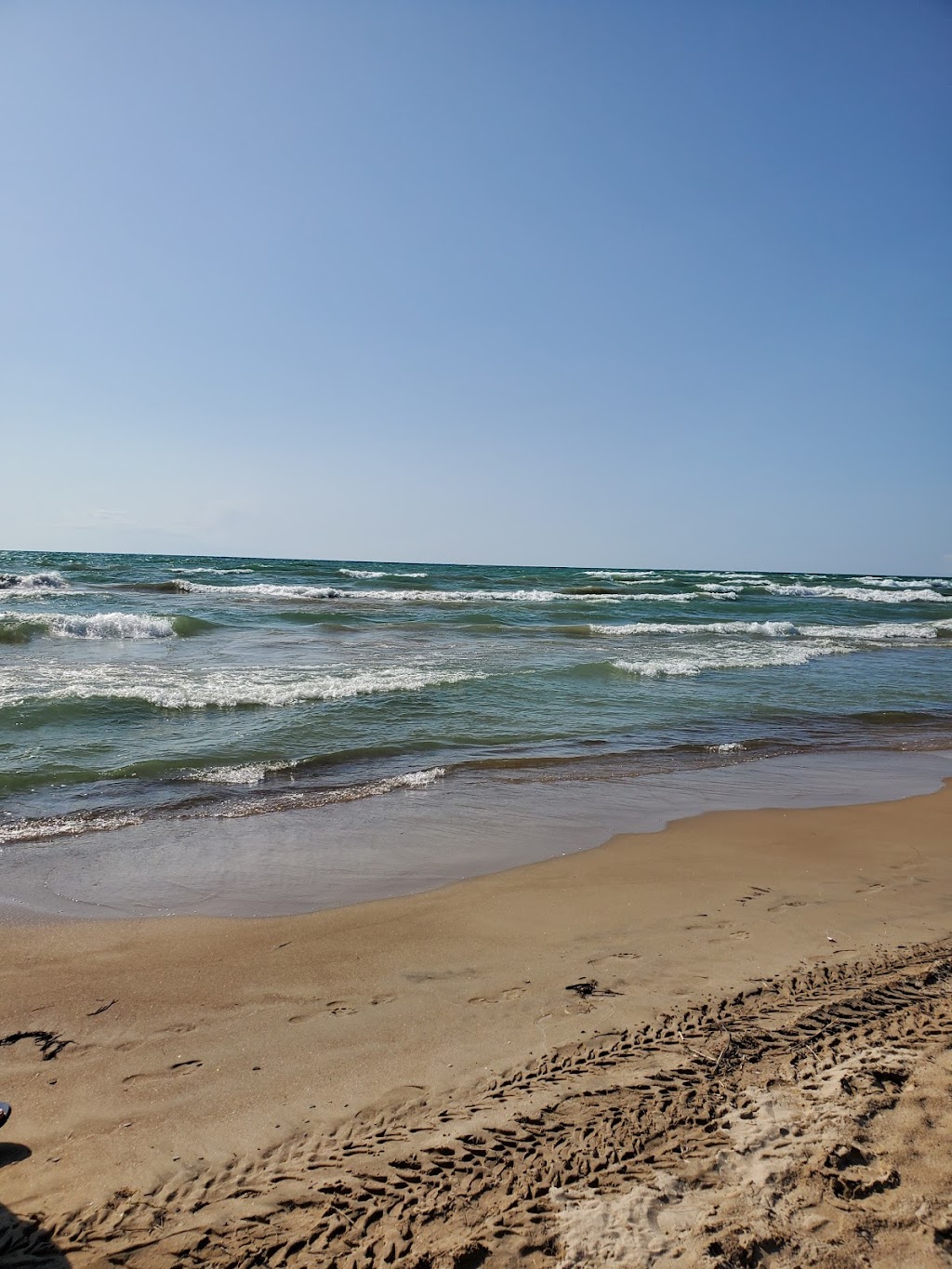 Beach Front Cottages | 191 9th St S, Sauble Beach, ON N0H 2G0, Canada | Phone: (519) 935-3457