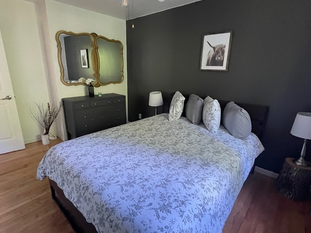 Chalet de lOurs | 1630 Ch Villeneuve, Saint-Alexis-des-Monts, QC J0K 1V0, Canada | Phone: (819) 265-8066