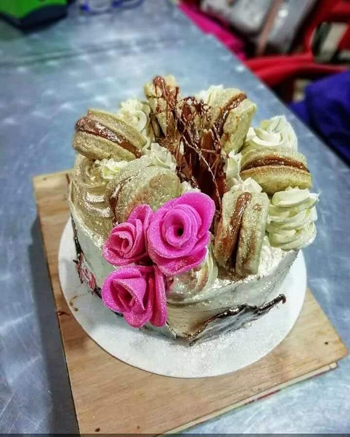 Honey Cake and Gifts | Luton Crescent, St Thomas, ON N5R 5K1, Canada | Phone: (226) 239-7033