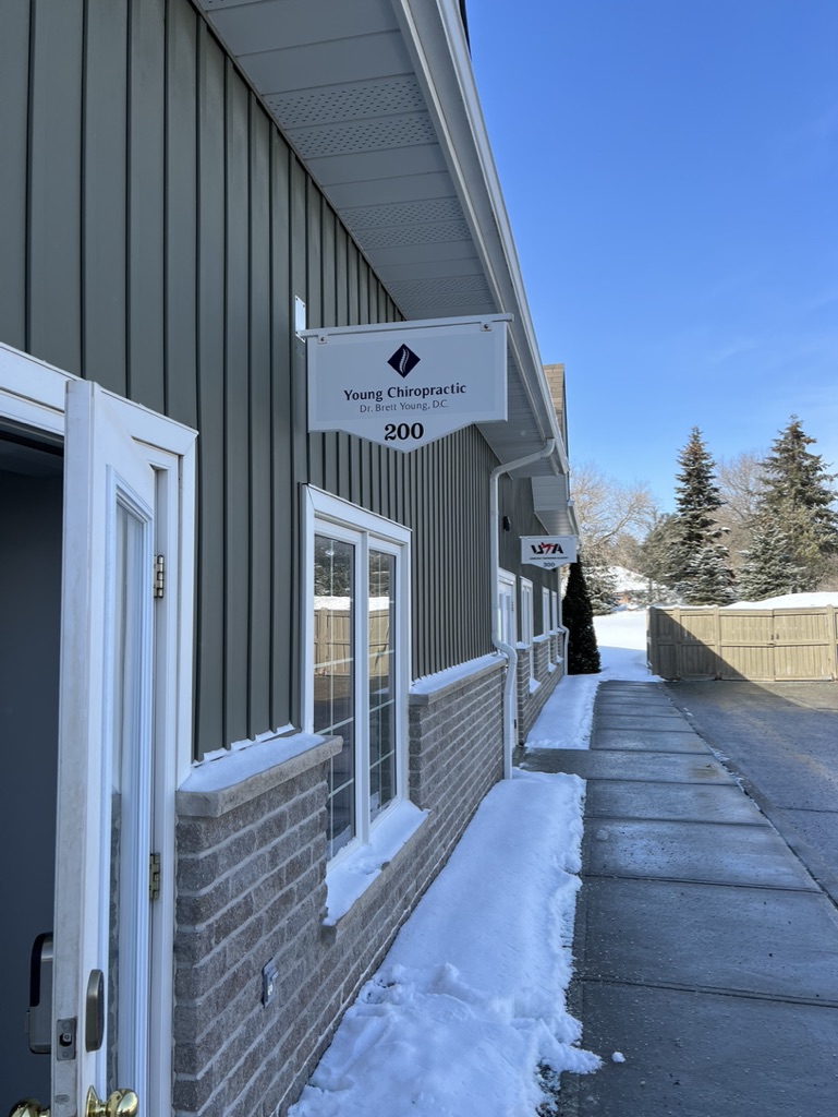 Young Chiropractic | 282 Main St N Suite 200, Uxbridge, ON L9P 1X4, Canada | Phone: (905) 904-2379