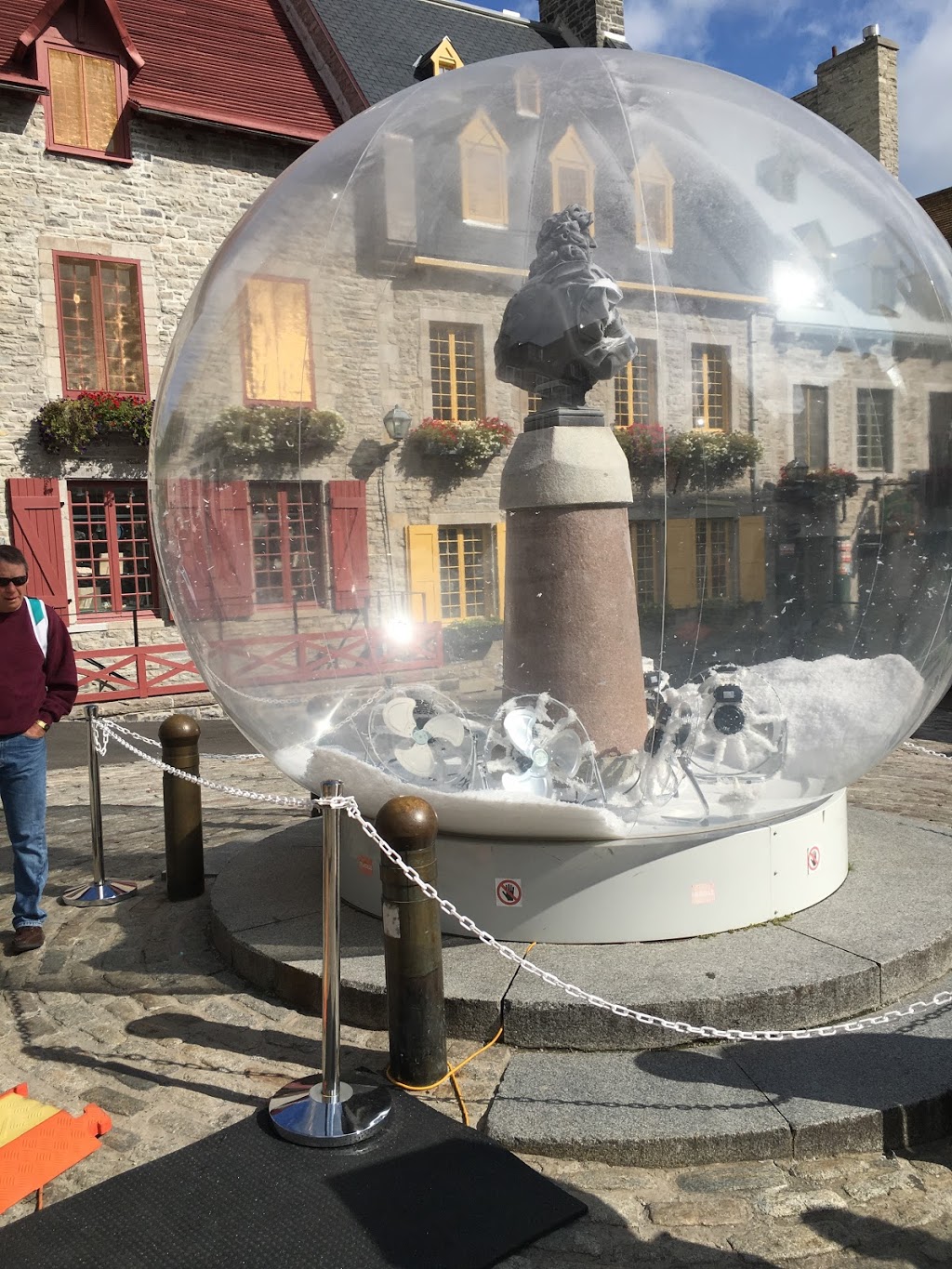 Place Champlain | 25 Rue du Marché-Champlain, Québec, QC G1K 4H2, Canada | Phone: (418) 692-4242