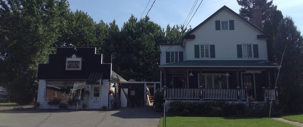 Terry et Lacombe Antiquités | 266 Chemin des Patriotes, Saint-Mathias-sur-Richelieu, QC J3L 6A3, Canada | Phone: (450) 403-0904