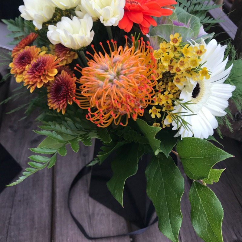 Des Fleurs et Des Soins | 539 Boulevard Rosemont, Montréal, QC H2S 1Z4, Canada | Phone: (514) 270-2555