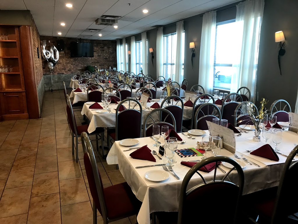 Bistro Le Rossignol | restaurant | 5580 Boulevard des Rossignols, Laval, QC H7L 5Z1, Canada | 4506821128 OR +1 450-682-1128