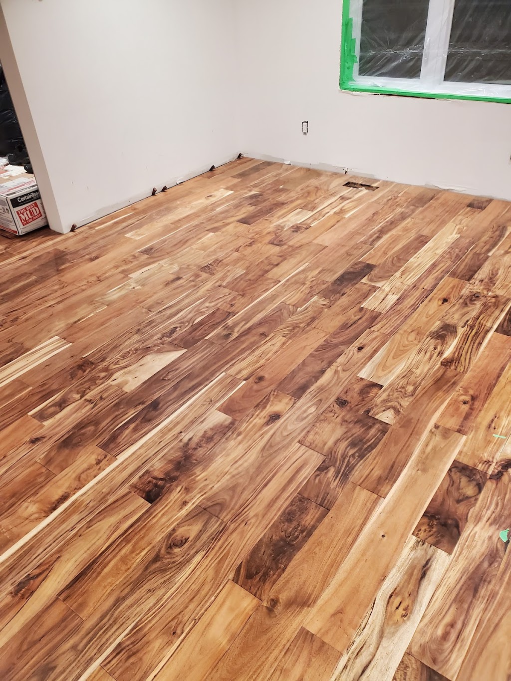 Les Plancher Payless | 84c Bd Brunswick, Dollard-des-Ormeaux, QC H9B 2C5, Canada | Phone: (514) 685-7877