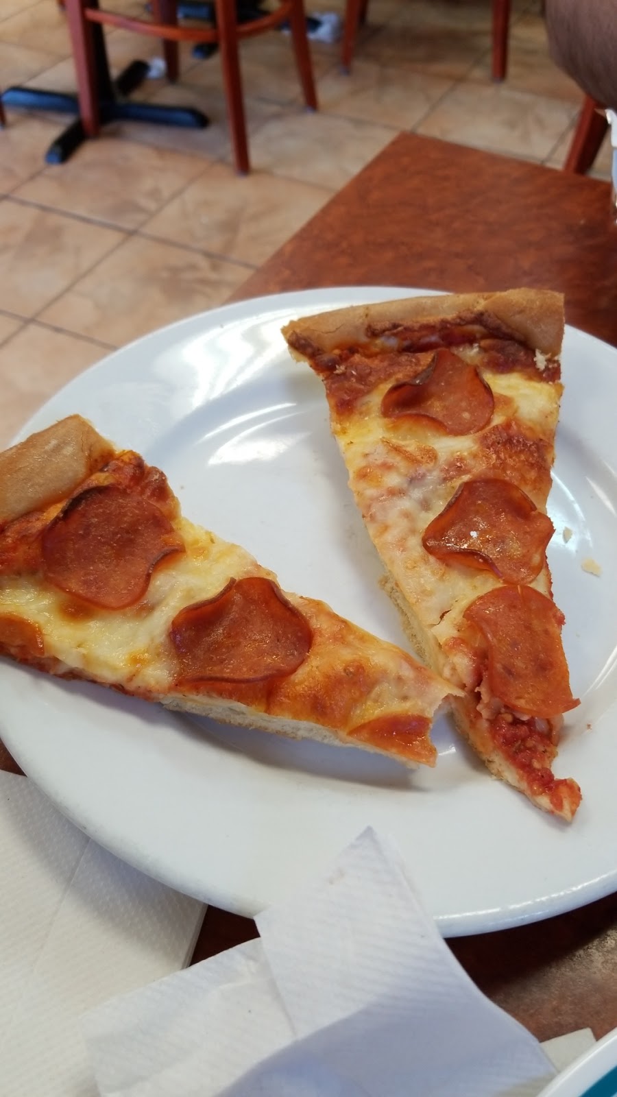 Diana Pasteccerea Cafe | 4910 Tomken Rd, Mississauga, ON L4W 1J8, Canada | Phone: (905) 206-0200