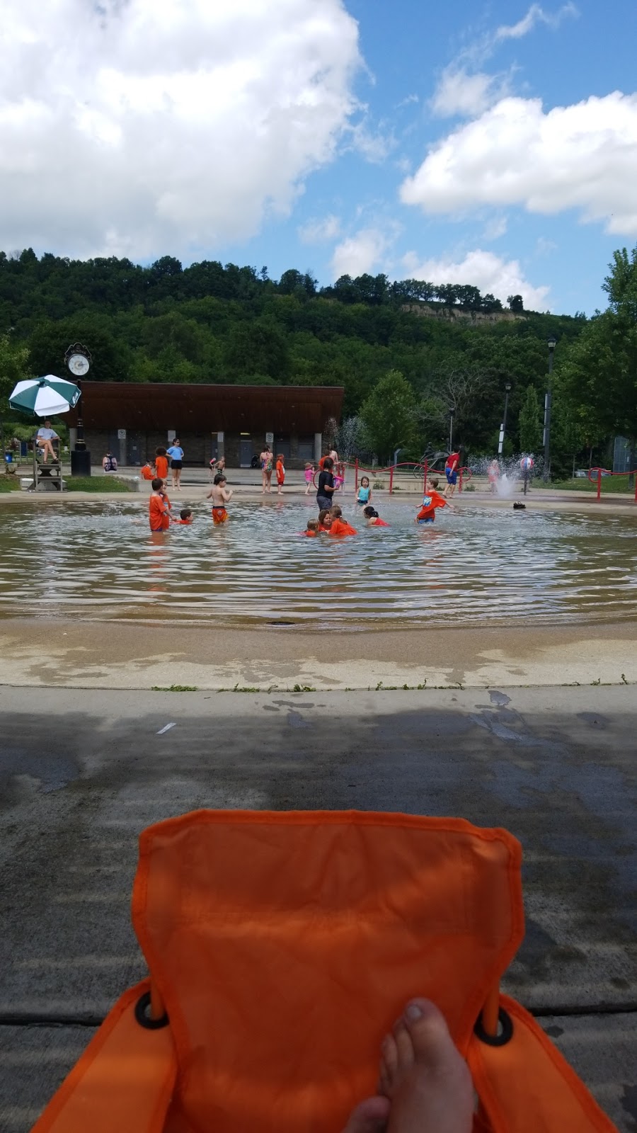 Dundas Driving Park Skating Rink | 71 Cross St, Dundas, ON L9H 2R5, Canada | Phone: (905) 546-3747