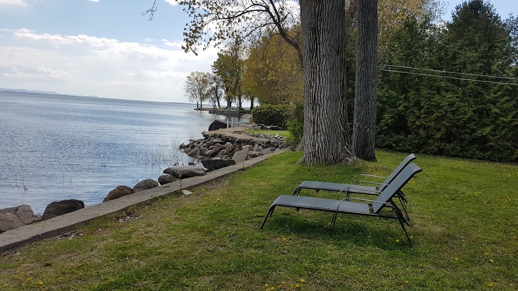 Escale 471 | 471 Av. Missisquoi, Venise-en-Québec, QC J0J 2K0, Canada | Phone: (438) 883-4664