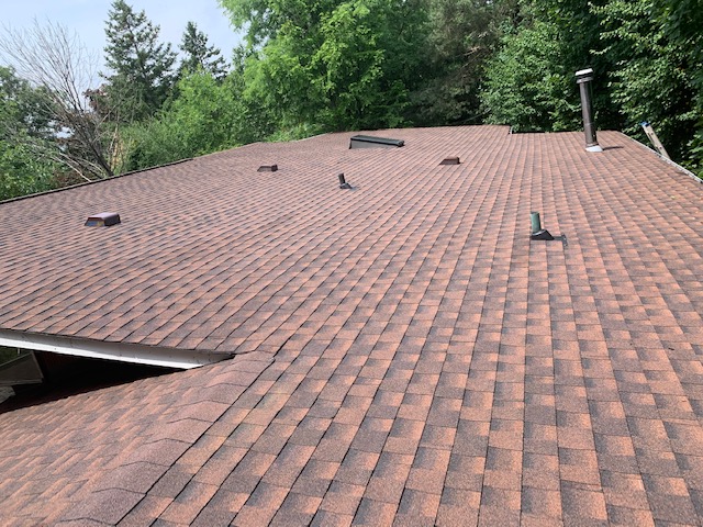Tops Roofing Company (Burlington) | 2183 Sandringham Dr, Burlington, ON L7P 3E7, Canada | Phone: (905) 465-0538