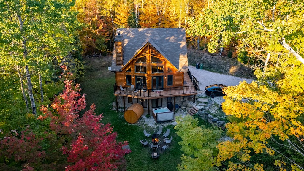 La Casa Kanata | 143 Pavillon-Kanata, Amherst, QC J0T 2L0, Canada | Phone: (438) 990-1077