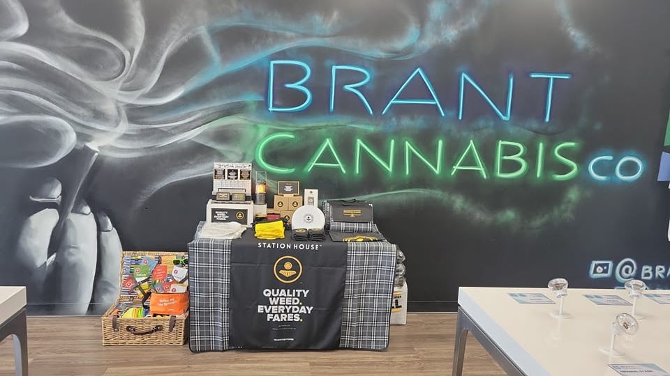 Brant Cannabis | 168 Charing Cross St unit b, Brantford, ON N3R 2J4, Canada | Phone: (519) 304-5420
