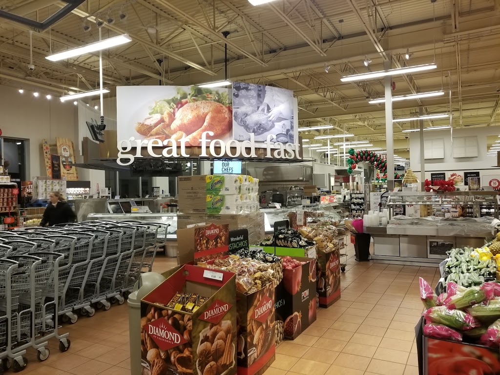 Loblaws | 3671 Dundas St W, York, ON M6S 2T3, Canada | Phone: (416) 769-7171