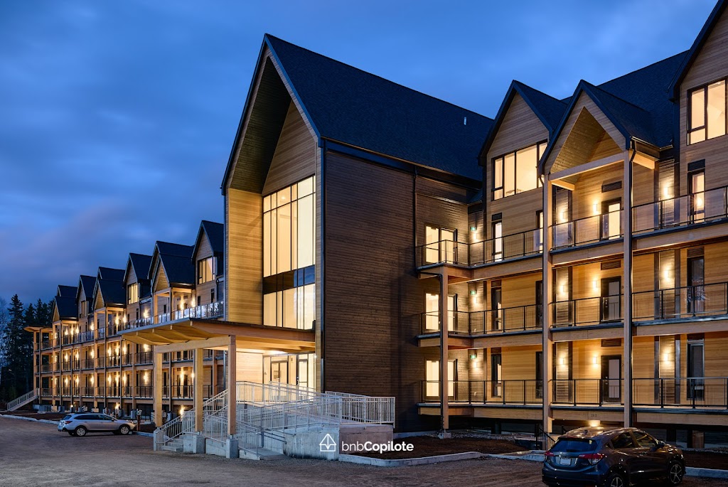 La Pignoronde - Résidences touristiques | 750 Boulevard Mgr de Laval, Baie-Saint-Paul, QC G3Z 2V5, Canada | Phone: (418) 800-2217