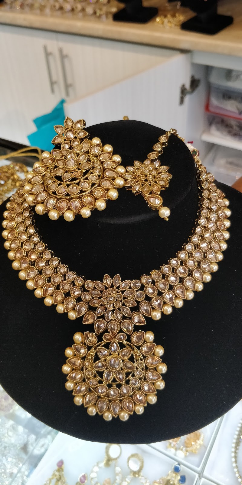 Shanai Bangles Bridal Boutique | 1272 Main St E, Milton, ON L9T, Canada | Phone: (905) 616-3951