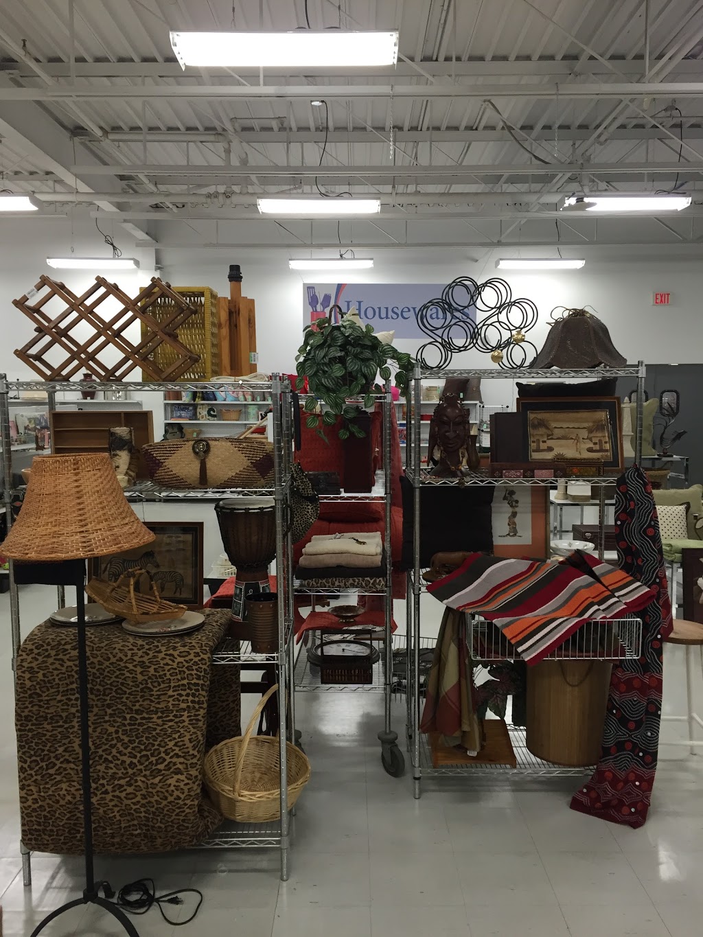 Society of St. Vincent de Paul - Merivale Store | 1620 Merivale Rd, Nepean, ON K2G 3K3, Canada | Phone: (613) 695-7162