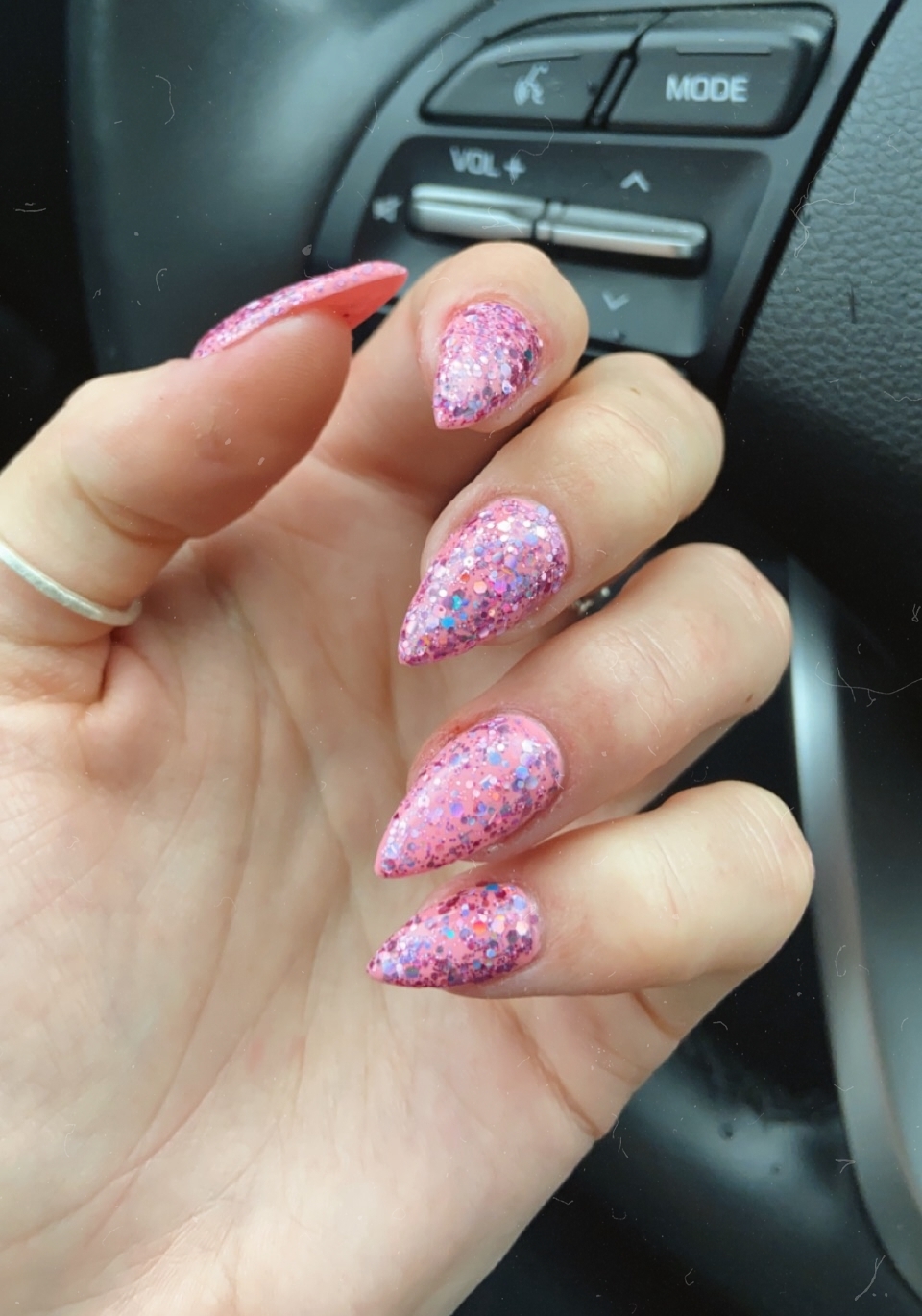 Luxe Salon | 4573 Marine Ave A, Powell River, BC V8A 2K5, Canada | Phone: (604) 485-1211