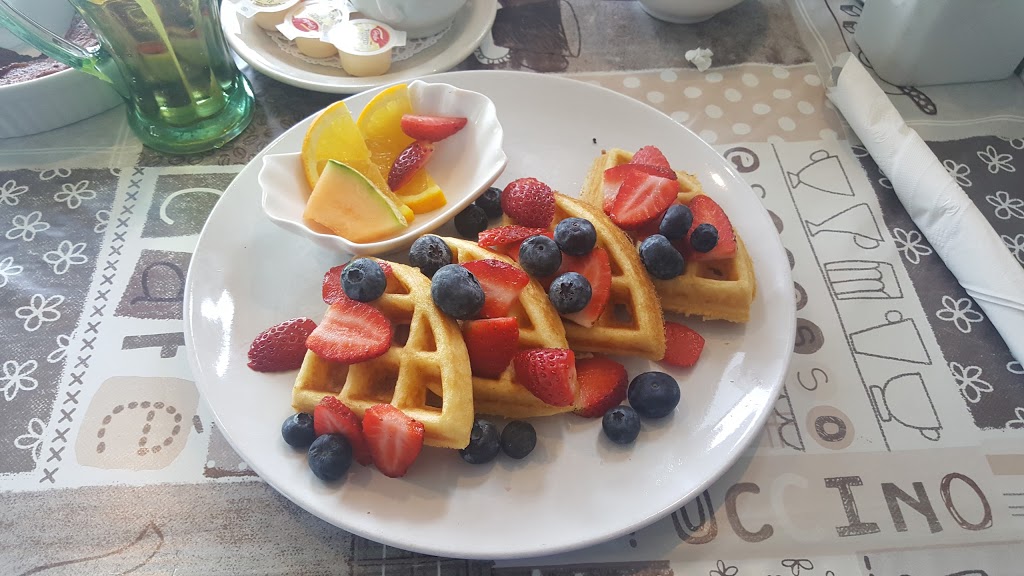 Goodies Café | 1470 Mosley St, Wasaga Beach, ON L0L 2P0, Canada | Phone: (705) 429-0200
