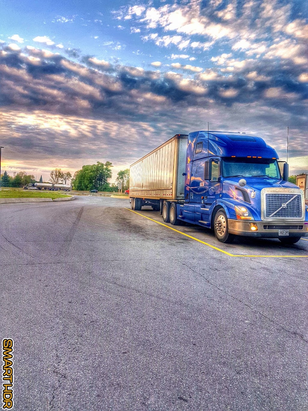 GIGG Express Inc. | 5355 Creekbank Rd, Mississauga, ON L4W 5L5, Canada | Phone: (905) 614-0544