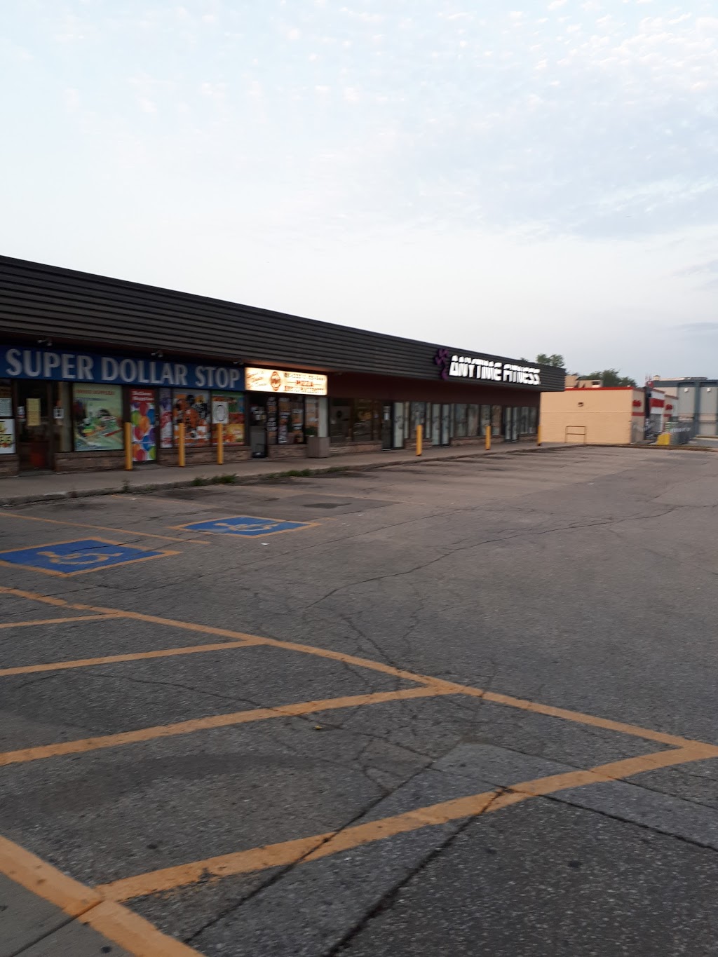Ingersoll Plaza | Mutual St S, Ingersoll, ON N5C 1J9, Canada