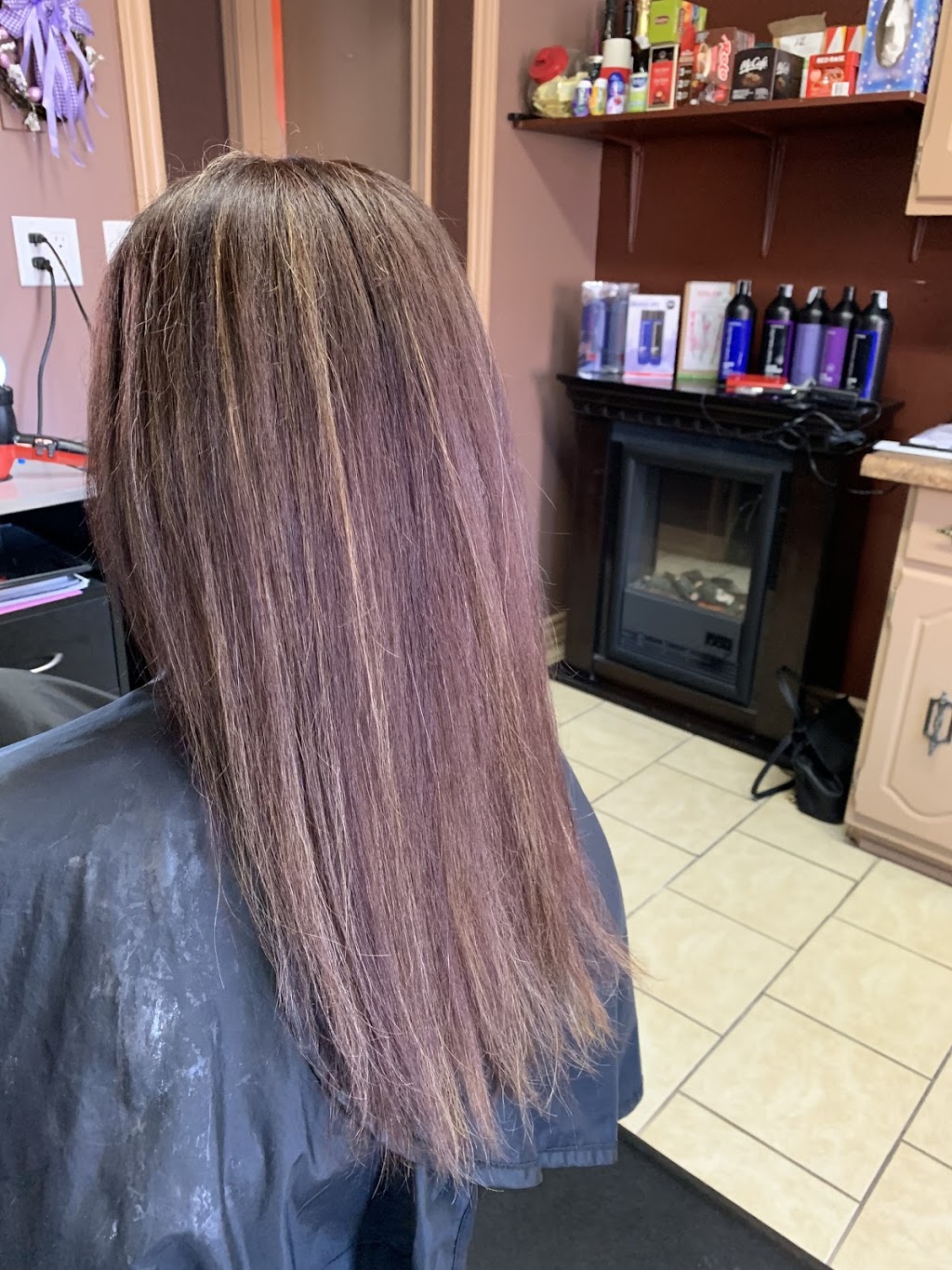 Pampered and Polished Salon and Spa | 8 Sherring St S, Hagersville, ON N0A 1H0, Canada | Phone: (905) 768-8782