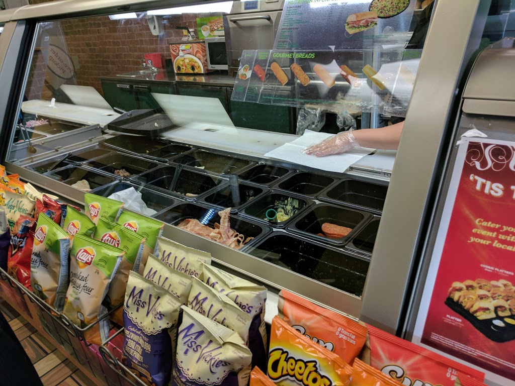 Subway | 5848 Malden Rd Unit #108, LaSalle, ON N9H 1S3, Canada | Phone: (519) 969-8457