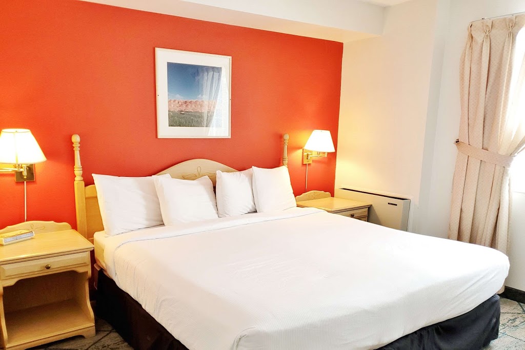 Rodeway Inn | 333 King George Hwy, Miramichi, NB E1V 1L2, Canada | Phone: (506) 627-1999