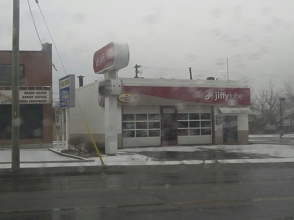 Jiffylube | 536 Niagara St, Welland, ON L3C 1L8, Canada | Phone: (905) 734-4458