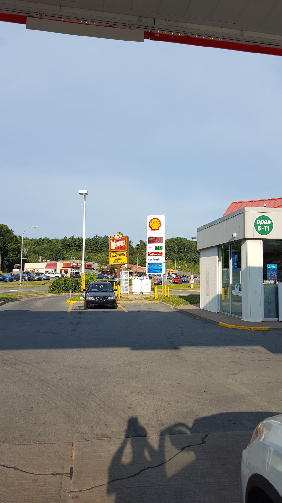 Shell | 489 Lahave St, Bridgewater, NS B4V 3X6, Canada | Phone: (902) 543-4243