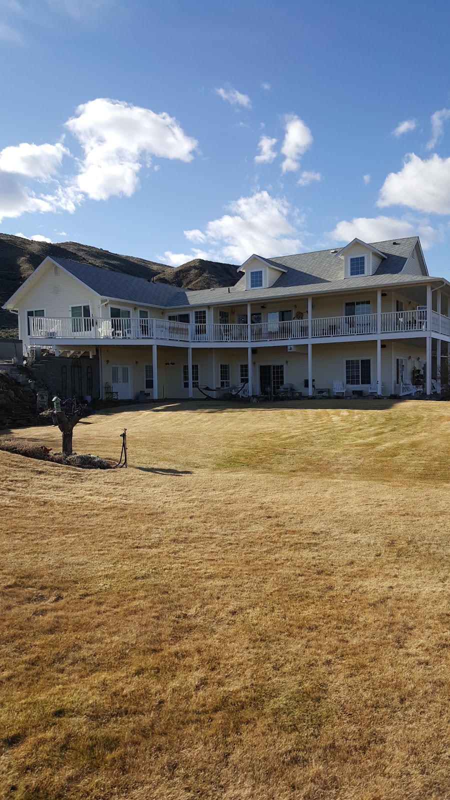 WillowN Bed & Breakfast | 570 Mesa Vista Dr, Ashcroft, BC V0K 1A0, Canada | Phone: (250) 453-9227