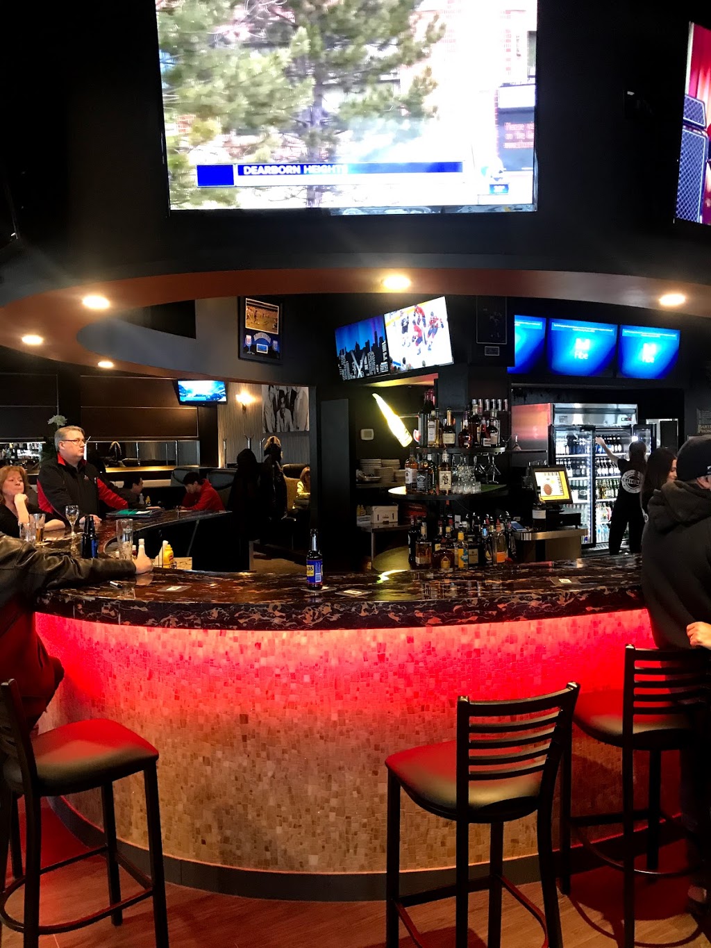 Chicago Pub & Billards | 1 Hespeler Rd, Cambridge, ON N1R 8L4, Canada | Phone: (519) 621-2222